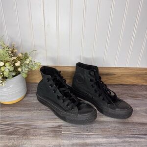 Converse All Star High Top Lace Blackout Tennis Shoes Womens 6 Kids 4.5 Mens 4